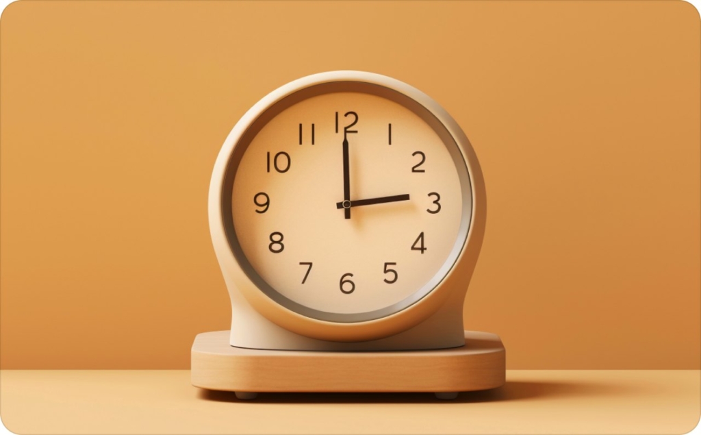 Minimalist clock showing 3:00 against a warm background, symbolizing the best time to post Reels