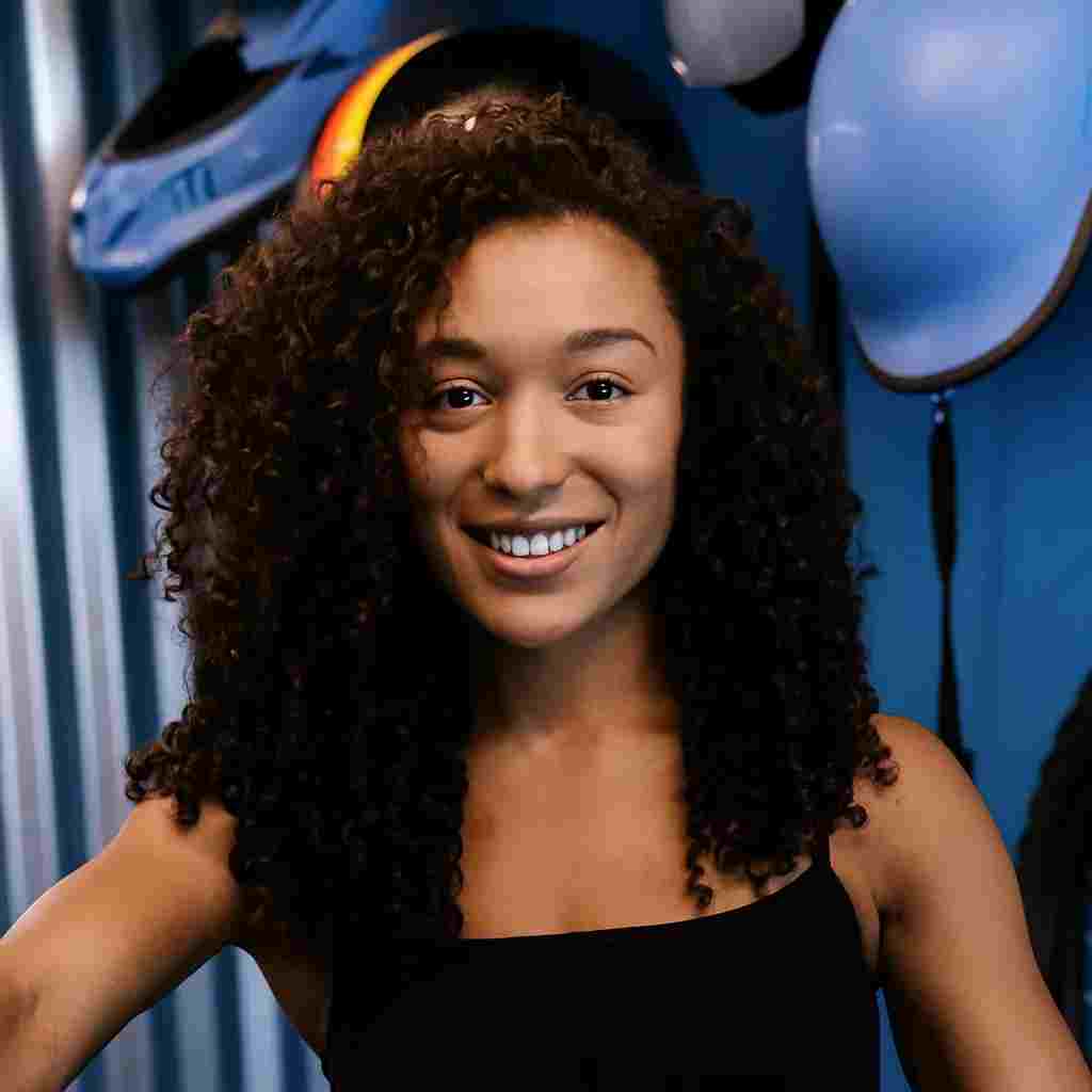 Photo of Emma, AI growth Adviser from Zeely